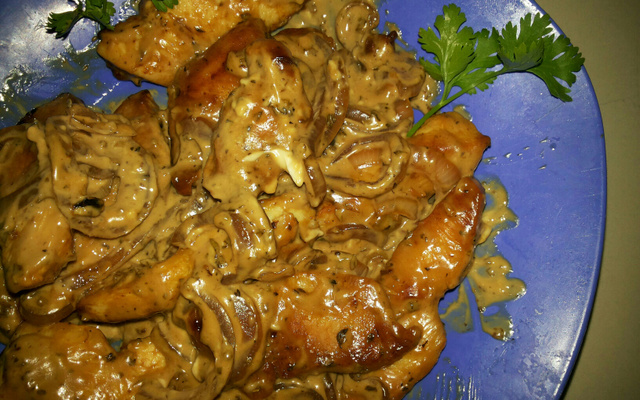 Bife de frango acebolado especial