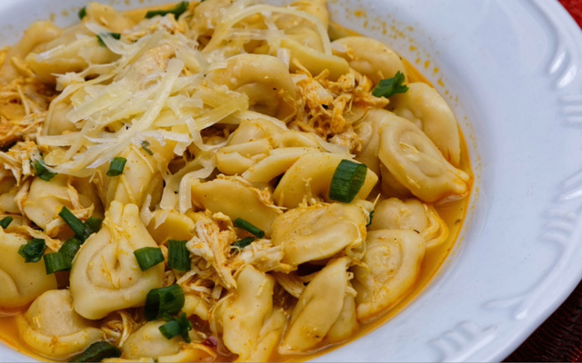 Capeletti de frango cremoso