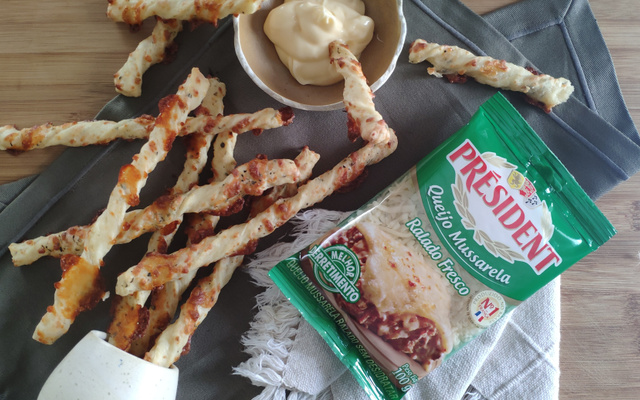 Palitos torcidos de queijo