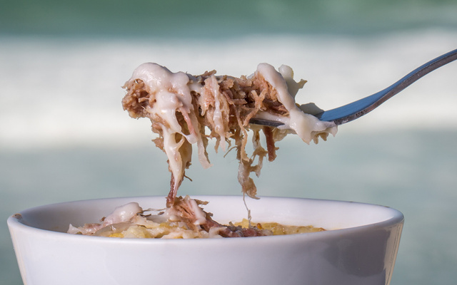 Escondidinho de carne seca com mandioca