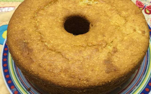Bolo de milho com queijo, fácil sem erro
