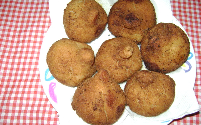 Coxinha fácil de galinha