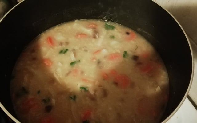 Sopa de inhame, cenoura e repolho