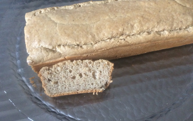 Pão proteico lowcarb de farinhas de amêndoas e castanhas-de-caju