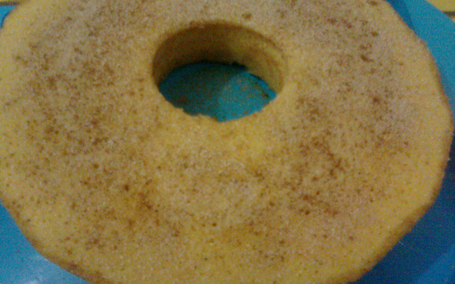 Bolo fofinho de fubá de microondas