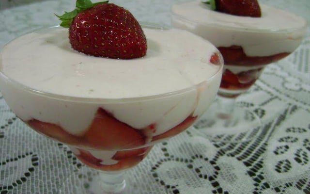 Creme com morangos