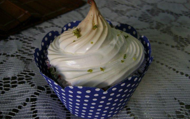 Cupcake de limão merengado