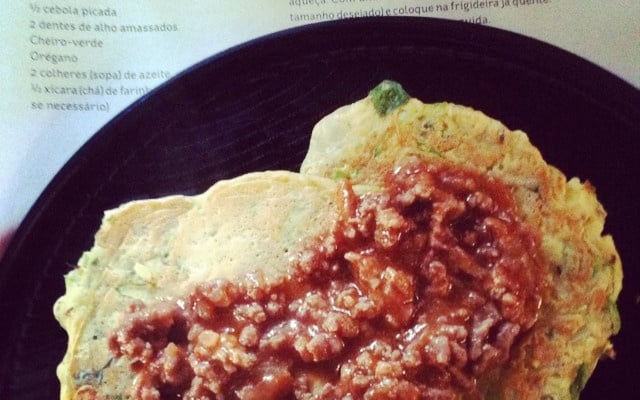 Mini-panqueca de abobrinha