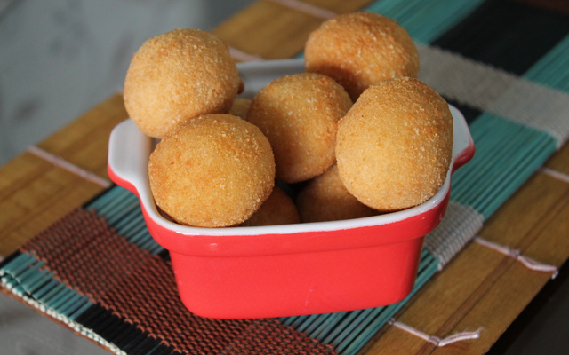 Bolinha de queijo superprática