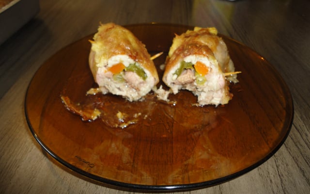 Coxa e sobrecoxa sem osso recheada