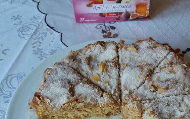 Bolo de aveia, maçã e canela