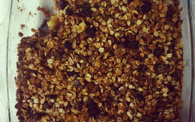 Torta integral de maçã e granola
