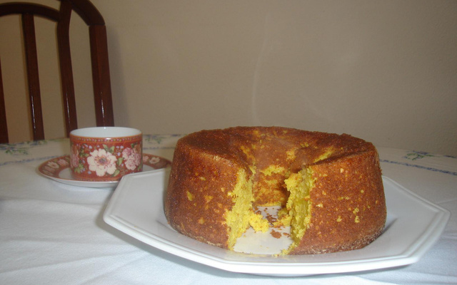 Bolo de Laranja com calda