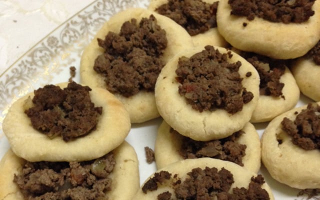 Esfiha aberta fácil