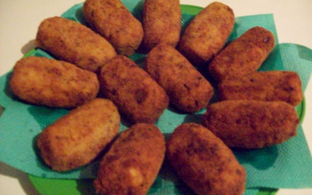 Bolinho de batata com sardinha