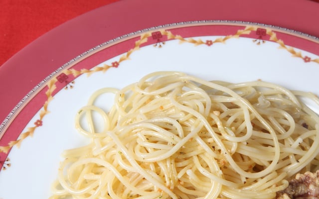 Macarrão na manteiga