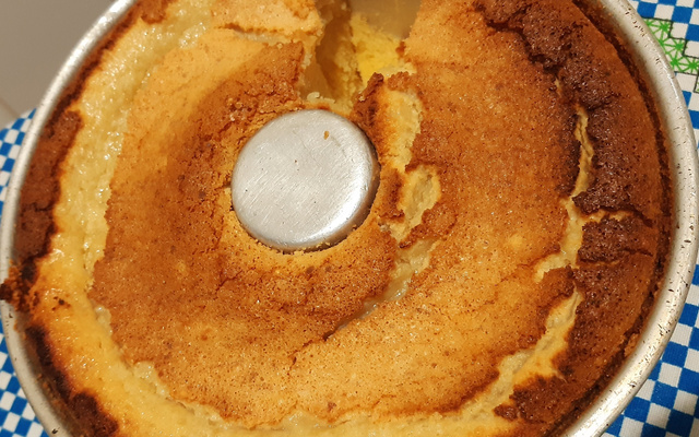 Bolo de fubá cremoso