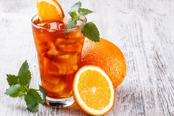 Drink de café com laranja