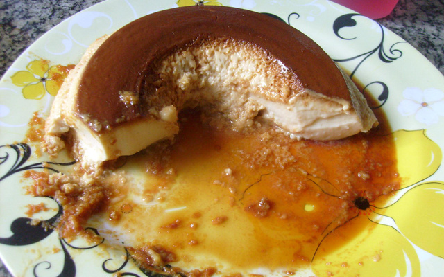 Pudim de leite condensado com creme de leite