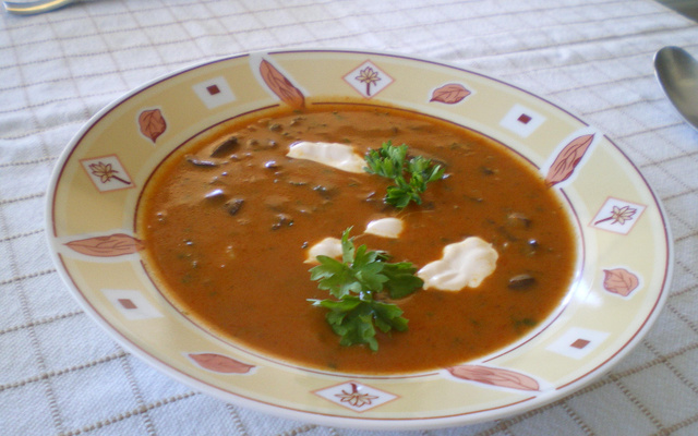 Sopa de cogumelos - Receita Húngara