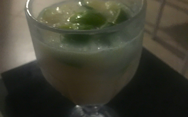 Caipirinha de yakut com vodka