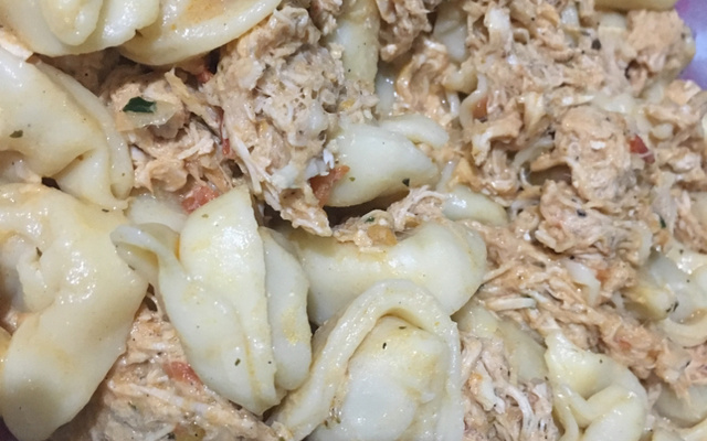 Capeletti de frango cremoso