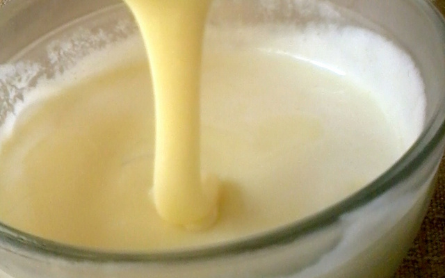 Leite condensado caseiro