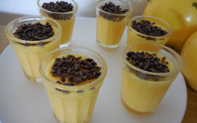 Brigadeiro de maracujá no copinho