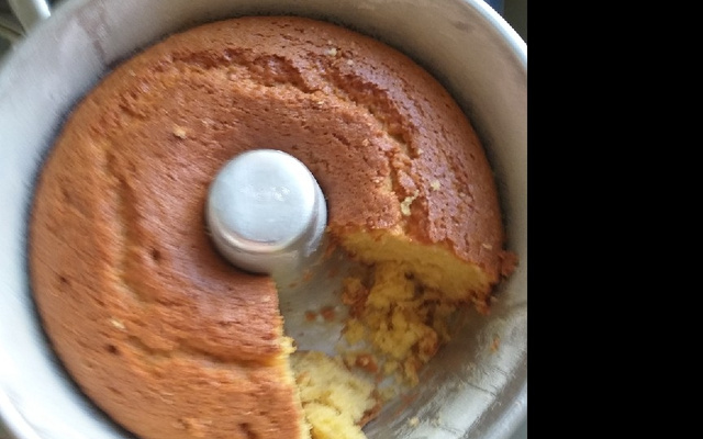 Bolo de laranja inteira