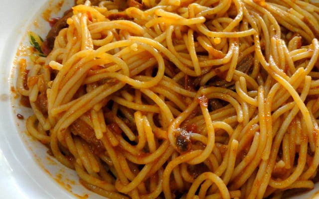 Macarrão ao molho de tomate 