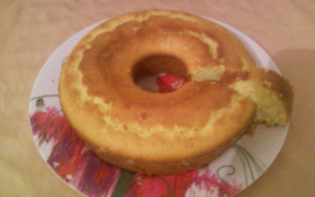 Bolo de fubá com queijo