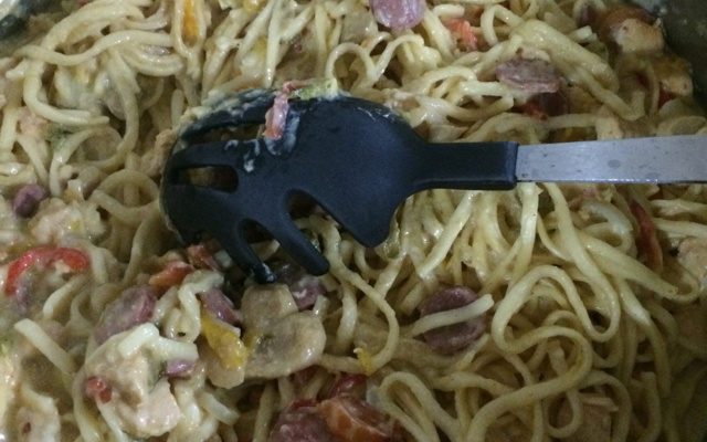 Macarrão à mexicana de uma panela só