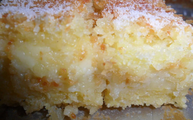 Bolo de fubá cremoso