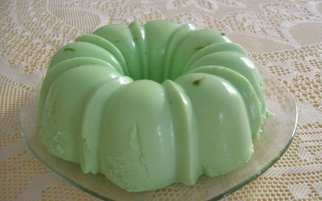 Pudim gelado de limão