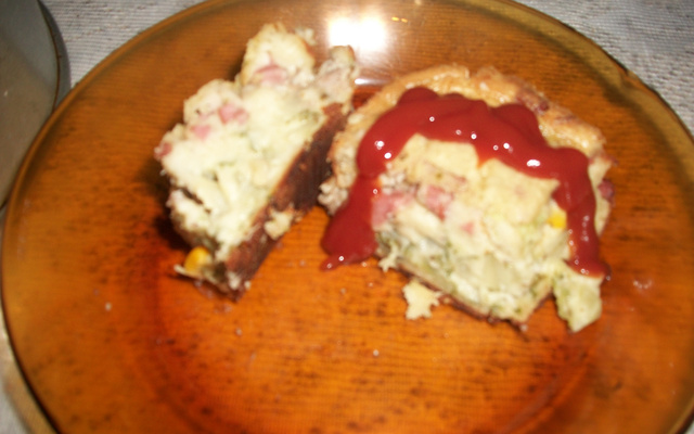 Torta salgada de sardinha