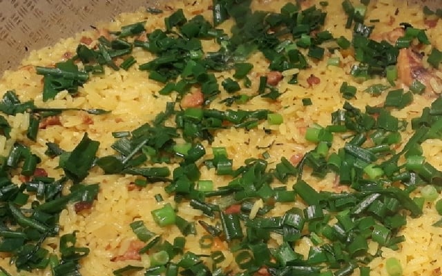 Arroz com costelinha de porco