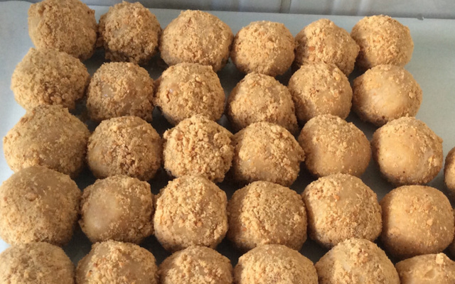 Brigadeiro gourmet de amendoim