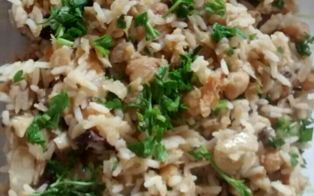 Arroz português com grão-de-bico