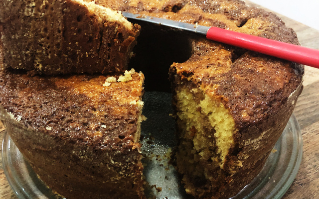 Bolo mesclado de liquidificador