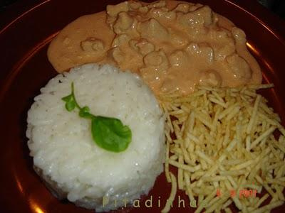 Estrogonofe de frango