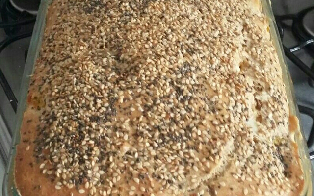 Torta integral com recheio de cenoura e queijo branco