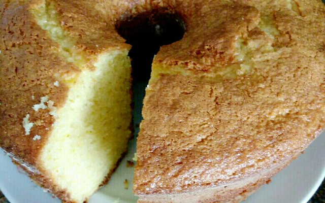 Bolo de laranja molhadinho