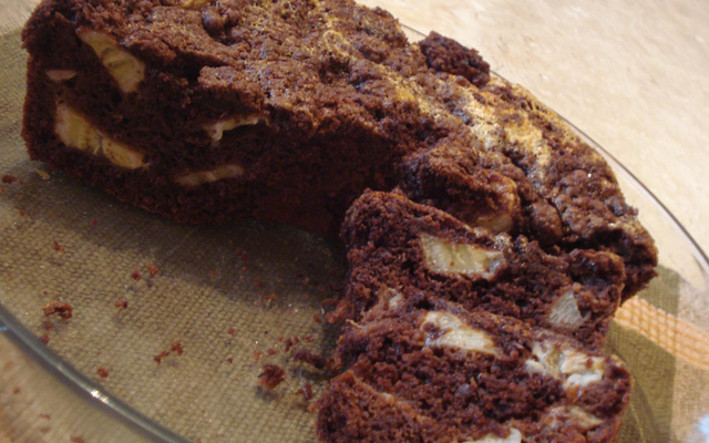 Bolo de chocolate com banana