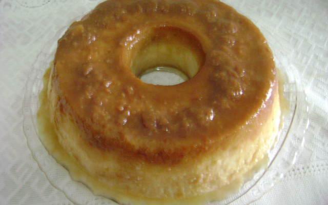 Pudim de pão com laranja do Pompom