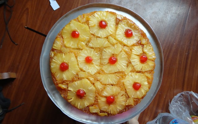 Bolo de abacaxi caramelizado