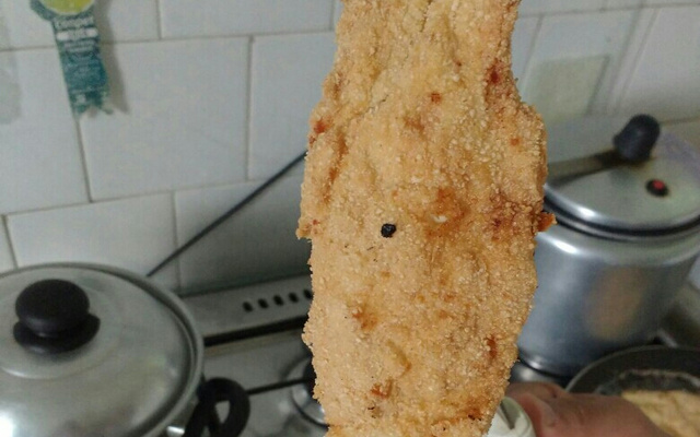 Filé de peito de frango à milanesa