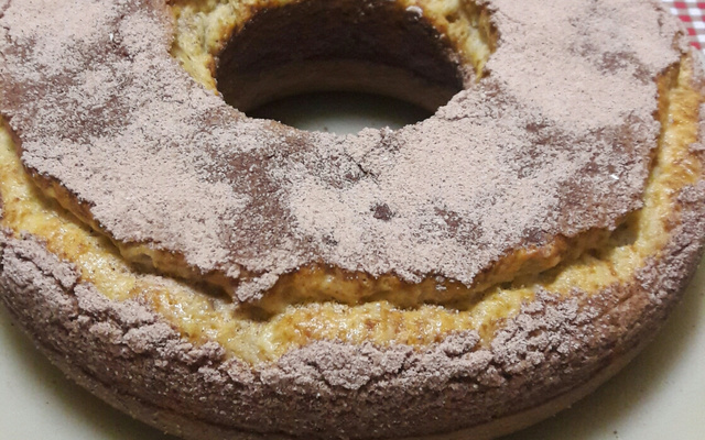 Bolo fofura de banana com canela