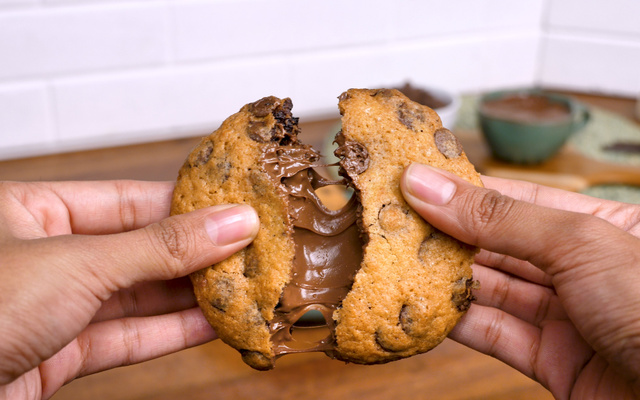Cookie recheado com nutella