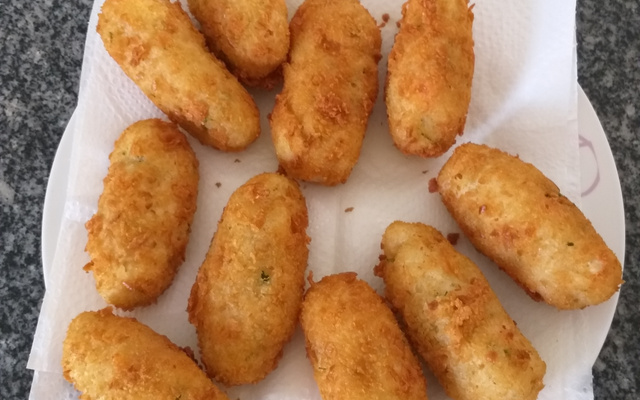 Croquete de calabresa