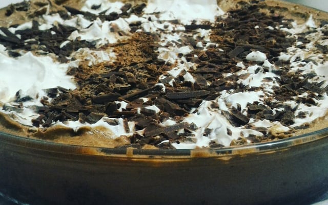 Torta mousse de chocolate com chantilly